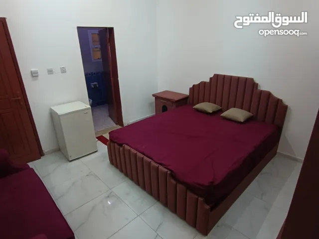 غرفه وحمام في العذيبه قريب شيشه شيل علي طريق المطار