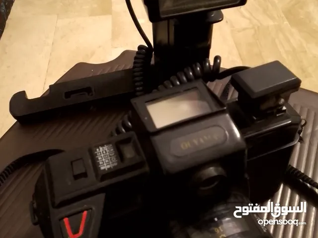 كمره مع فلاش مستعمله خفيف