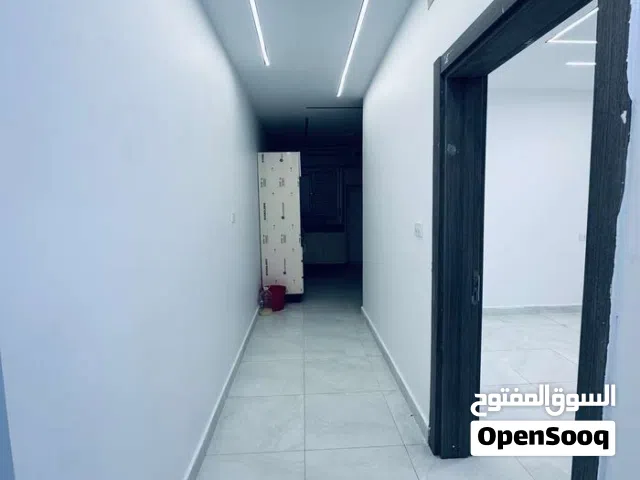 اسط بناء وملاعقه وزواق سراميك تركيبه بيبان ورواشن ورخام مطبخ بي في سي