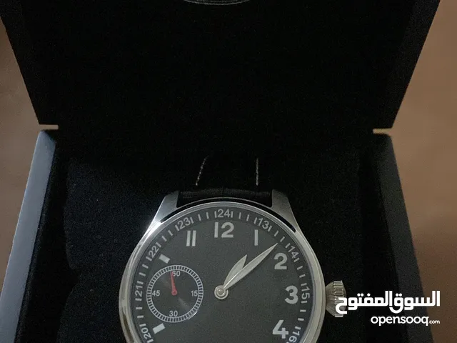 ساعة Mercedes Benz
