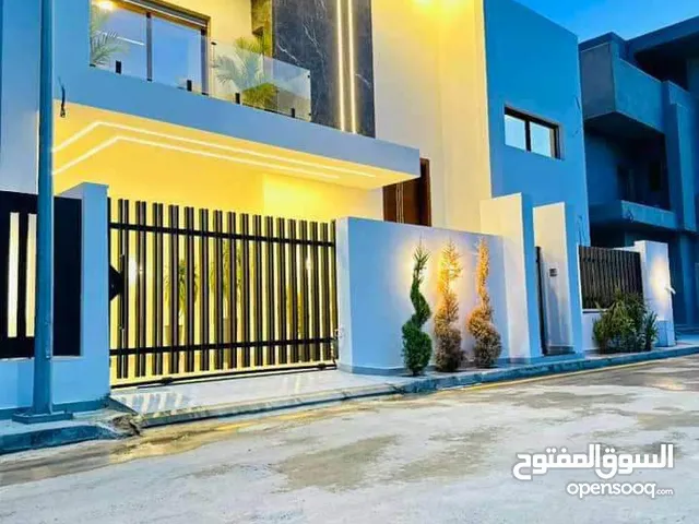 480m2 5 Bedrooms Villa for Sale in Tripoli Al-Serraj