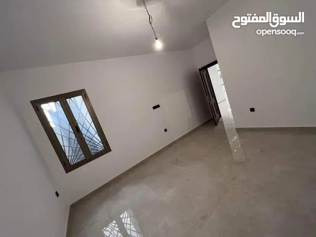 200 m2 3 Bedrooms Apartments for Rent in Benghazi As-Sulmani Al-Sharqi