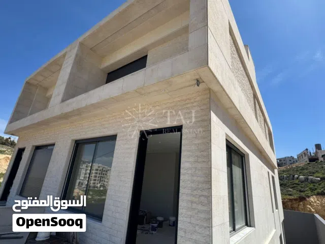 400 m2 3 Bedrooms Villa for Sale in Amman Rajm Amesh