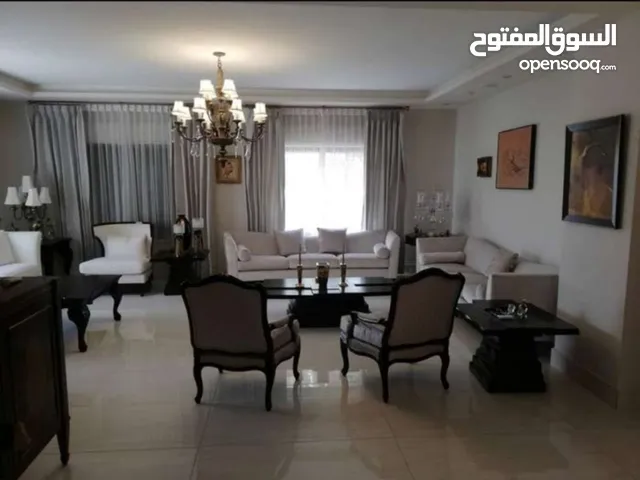 700m2 4 Bedrooms Villa for Sale in Amman Abdoun