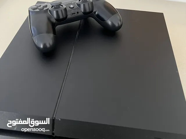 PS 4 Slim with controller