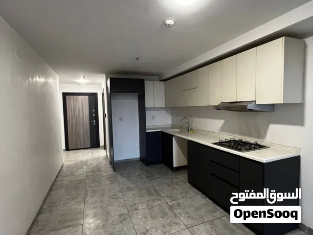 شقه للبيع في مجمع لايف تاورز مساحة 116 م