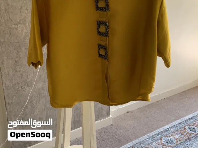 للبيع قميصين استعمال خفيف جدا جدا