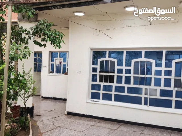 140 m2 4 Bedrooms Townhouse for Sale in Baghdad Um Al-Kuber Wa Al-Gazlan