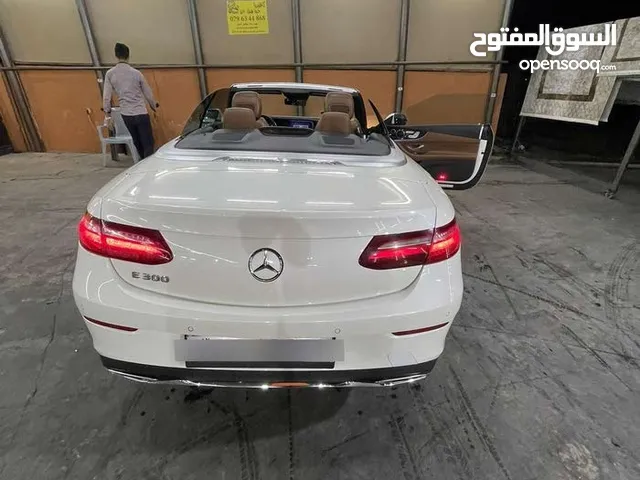 Convertible Mercedes Benz in Amman