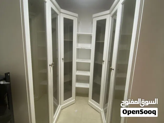 دولاب مستعمل للبيع ب800