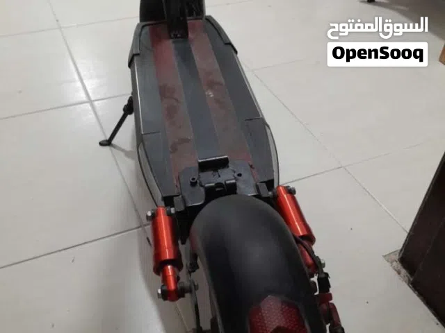 سكوتر وينر ما يشكي من شي جيب له شاحن و امورك طيبة