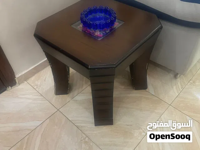 طاولات وسط بحال الجديد بسعر 50