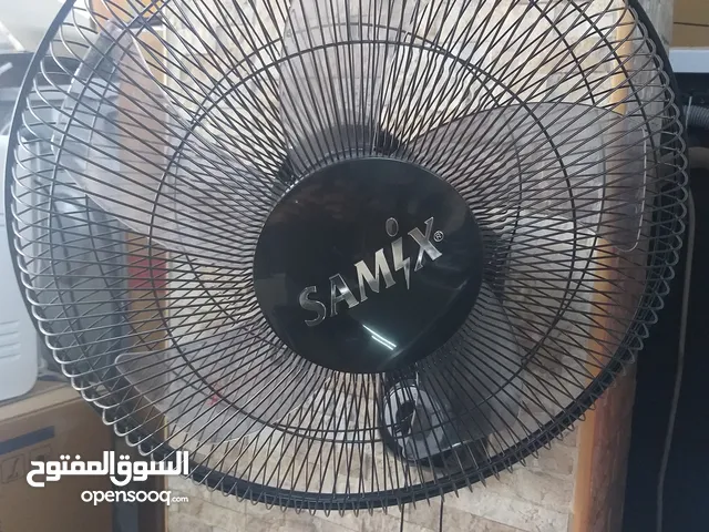 مروحة جنب سامكس حجم 16 أنش 5 فراشات لون أسود