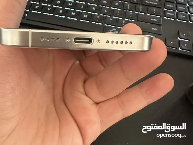 Iphone 15 pro max 256 تحت كفالة شركة ابل