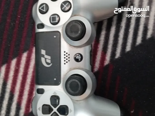 يد بلايستايشن مستعملة تشتغل بشكل جيد رمادية أصلية