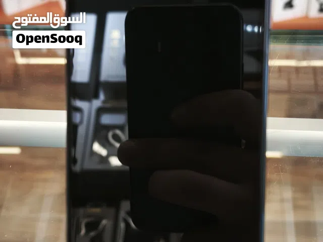 iphone x تخزين: 64G بطارية : 100% لون : رمادي بحالة ممتازة جدا بسعر الحرررررق