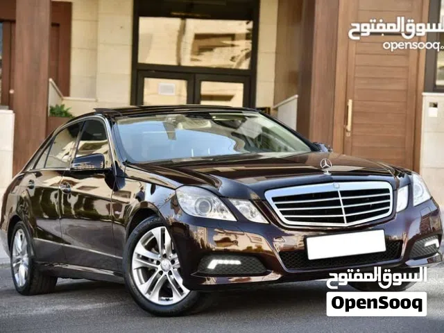 2010 مرسيدس بنز الفئة-E E 200