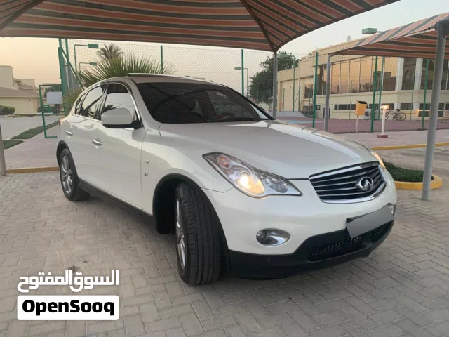 2015 إنفينيتي QX50 Luxe