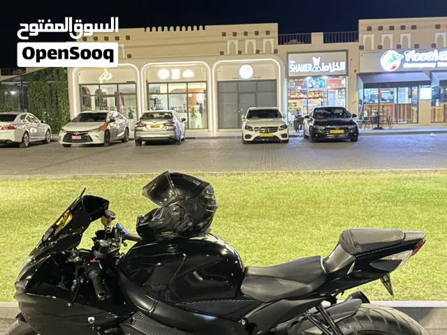 للبيع دراجه ناريه  GSX-R600 Suzuki