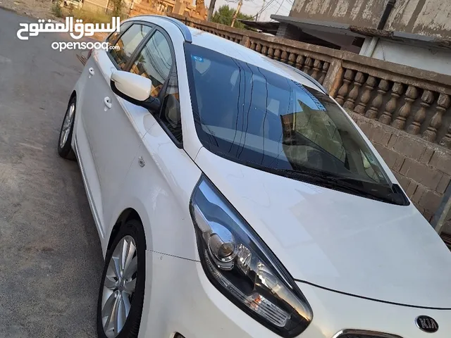 كيا كارينز 2014 سبع اراكب للبيع