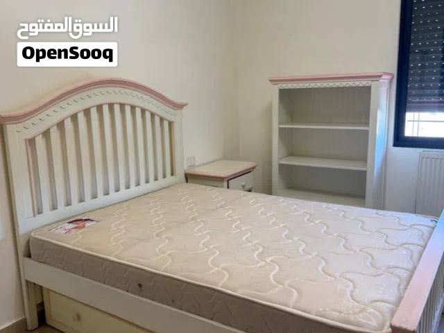 غرفة نوم كاملة للبيع في عمّان، طريق المطار