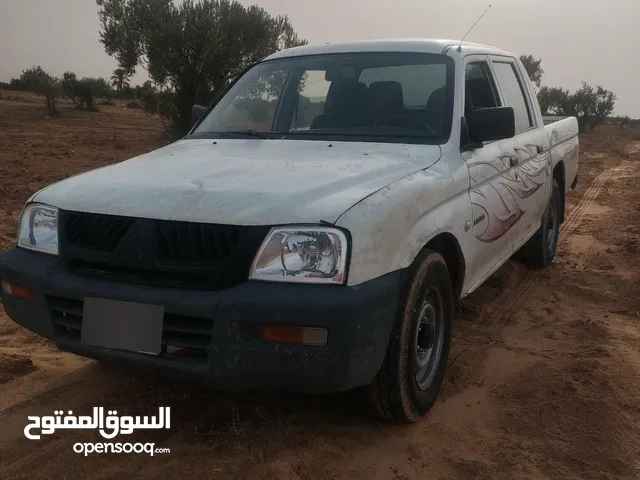 Used Mitsubishi L200 in Tripoli