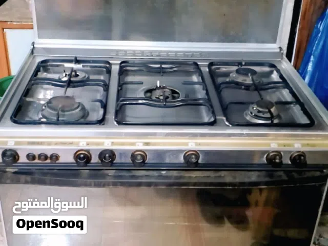 طباخ خمس عيون