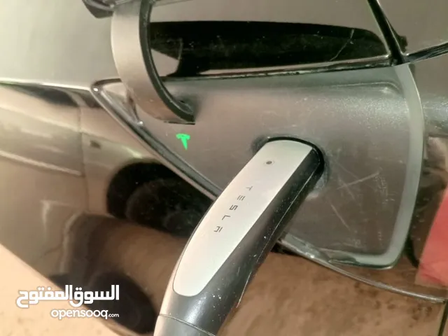 شاحن تيسلا اصلي مستعمل وكالة للبيع