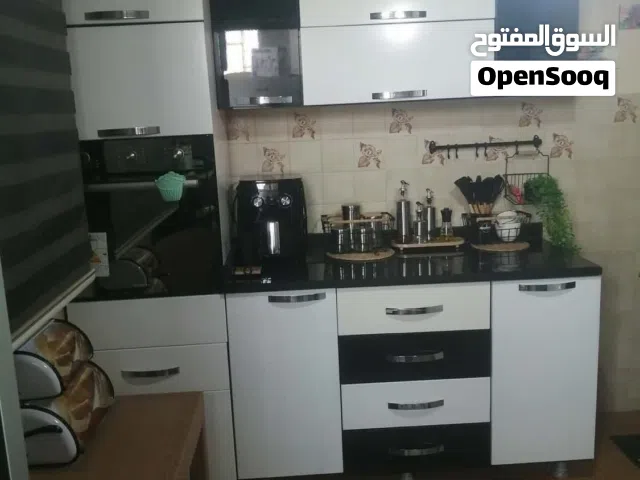 شقه للبيع دور رابع النجيله عمارات قرب جنزور جديده تلات غرف حجم كبير