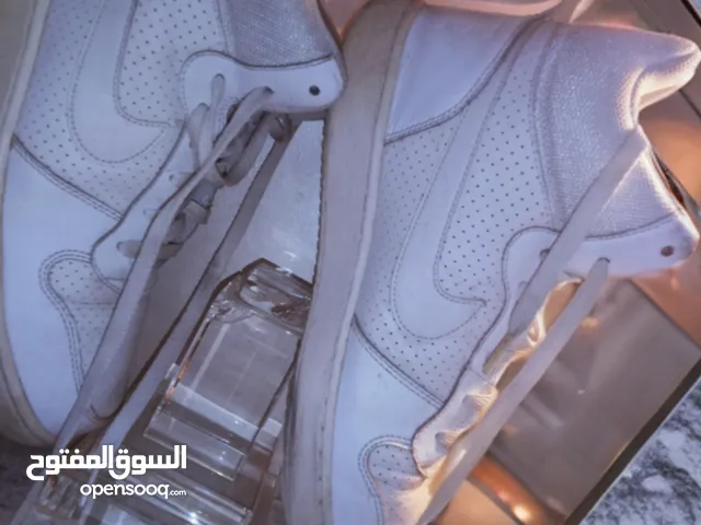 42 Sport Shoes in Amman