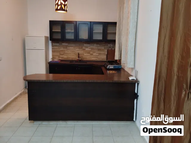 شقة للايجار لطالبات