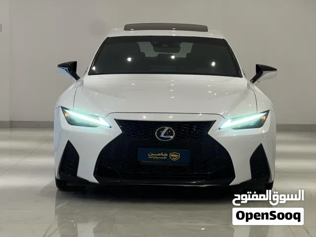 لكزس IS350F بحادث جانبي