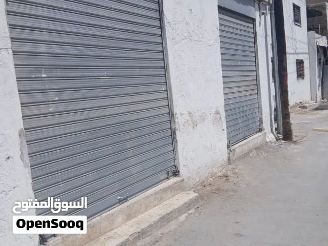 يعطيكم العافيه  متوفر بواب مخازن لبواب نفس لمقاس وقابل لتفويض