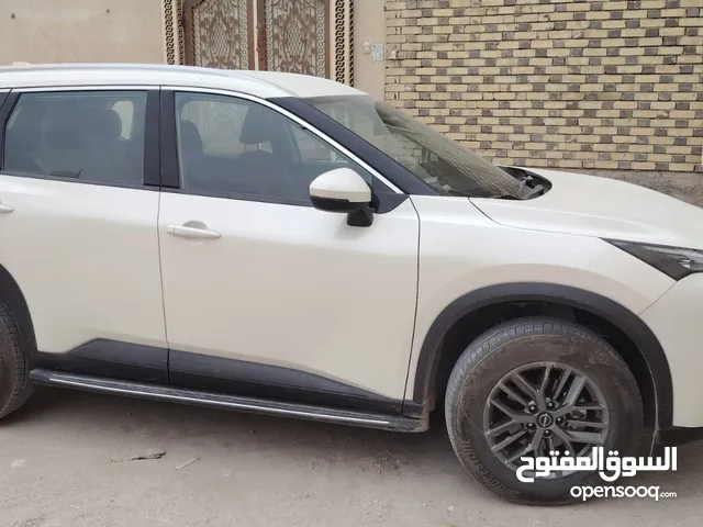 نيسان اكستريل 23
