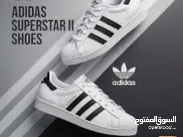 White Sport Shoes in Amman