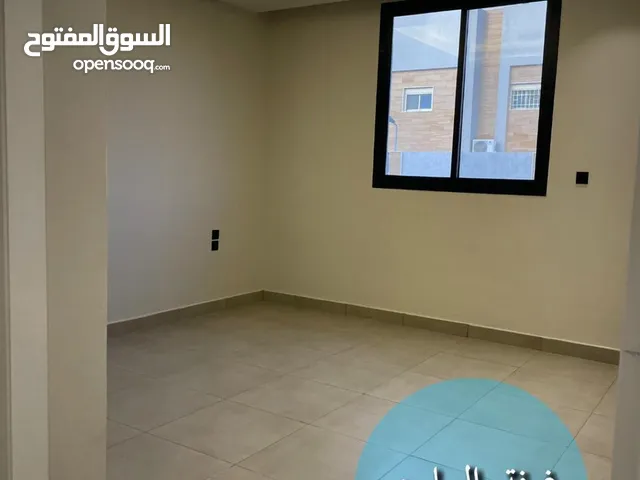 شقه جديده للايجار ثلاث غرف الرياض حي اليرموك