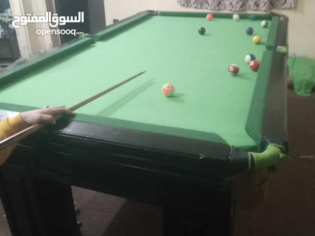 نقل وفك وتركيب وتنجيد طاولات سنوكر و بلياردو