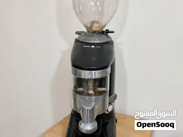 مطحنة قهوة احترافية للمقاهي مطحنة قهوة إيطالية أصلية من ماركة Wega موديل J-65