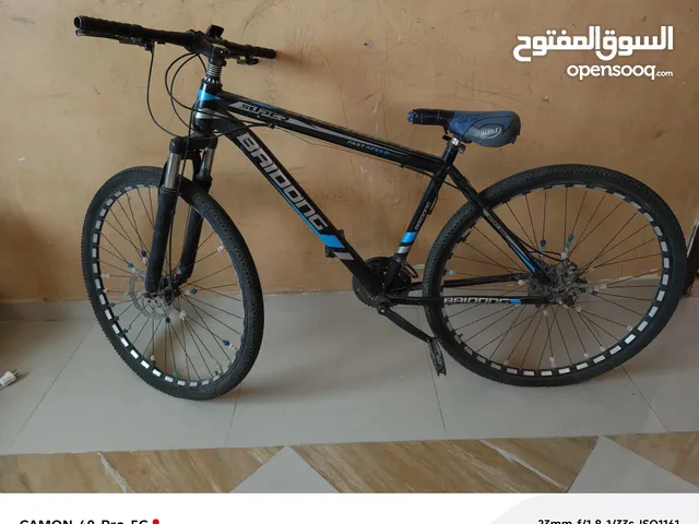 دراجة هواءية للبيع بحالة جيدة جبلية أمريكي سبعة غيارات