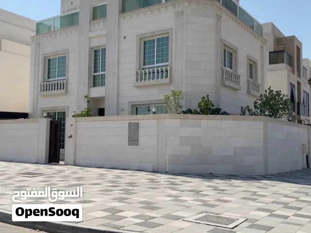 فيلا فخمة سوبر ديلوكس للبيع في الحوشي