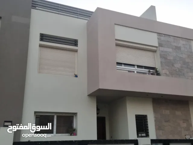 فرصه لاتعوض تاون هاوس بثمن دوبلكس للبيع بكمبوندهايدبارك بالتجمع الخامس مشطب تشطيب خاص وبسعرمميز