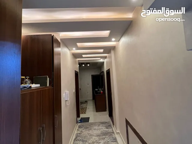160 m2 4 Bedrooms Apartments for Sale in Zarqa Al Zarqa Al Jadeedeh