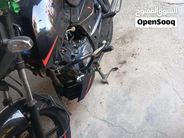 دراجه بولسر حلوه ونضيفه الدراجه حلوه تره مال كشخه وشغل .