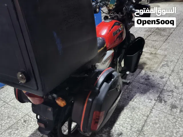 بوكسر جبلي مرقم رقم بغداد دراجه حلوه ومرتبه ونضيفه ما ناقصه شي كبل للشارع وبل عافيه عل ياخذه مكاني