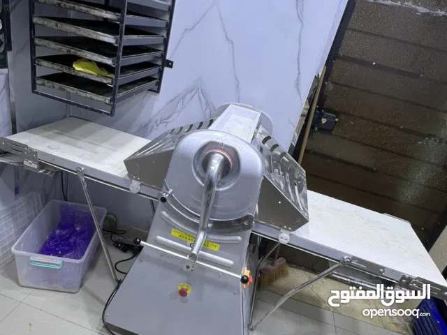 مقهي بيتزا للبيع المكان الزاويه