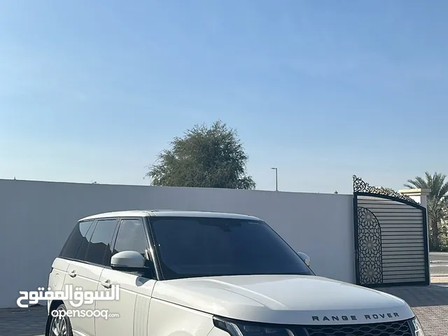Land Rover Range Rover Vogue HSE in Abu Dhabi