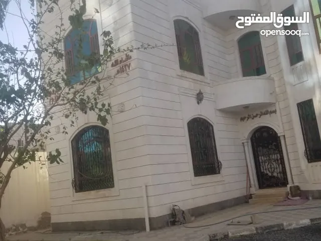 4 m2 5 Bedrooms Villa for Rent in Sana'a Asbahi