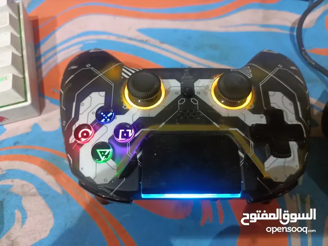 يد تحكم للبلاستيسن و الكومبيوتر