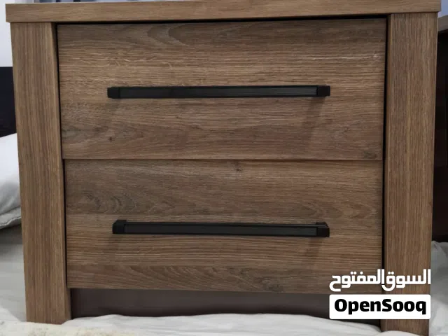 خزانة جانبية للتخت