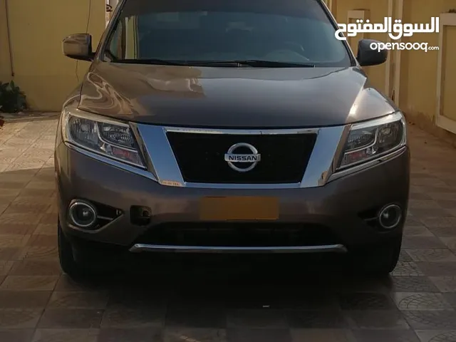 Used Nissan Pathfinder in Al Dhahirah
